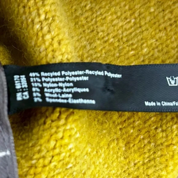 Anthropologie Chartreuse Beanie with Sunglasses Design - Picture 4 of 4